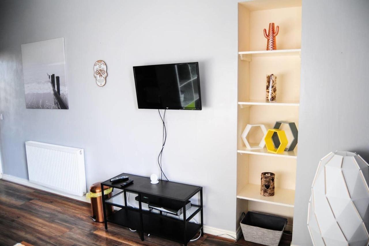 Glasgow Apartment Transport Links & Street Parking Экстерьер фото